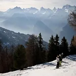 In Near Les Masses Chairlift Chalet